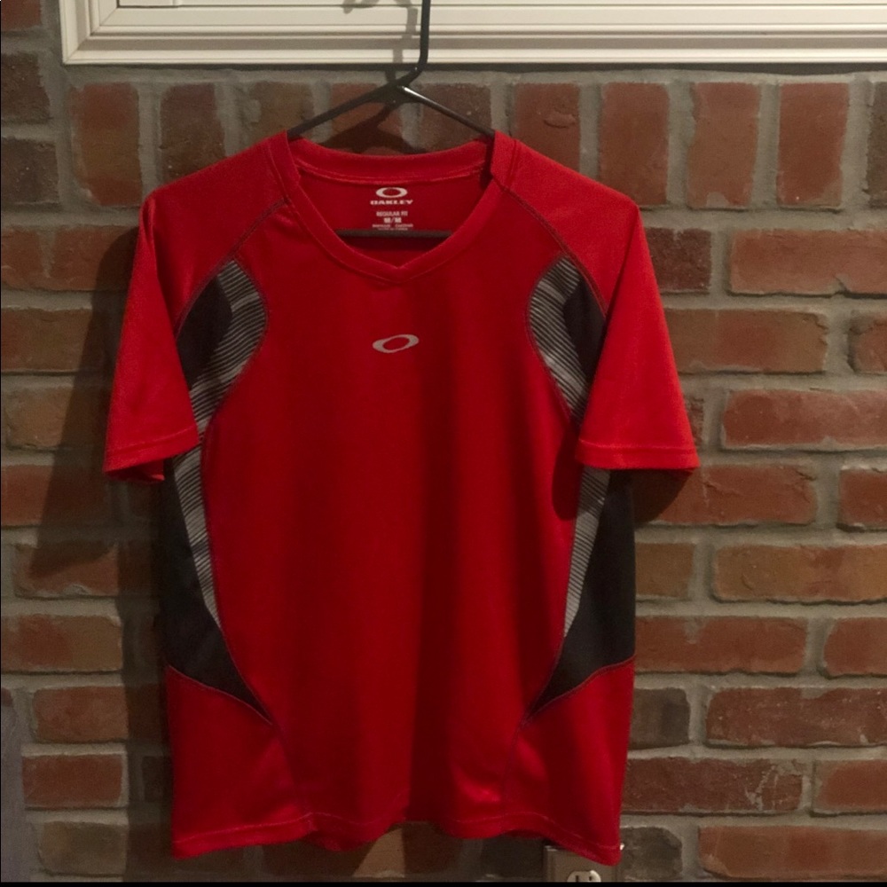 Oakley dri-fit workout tee